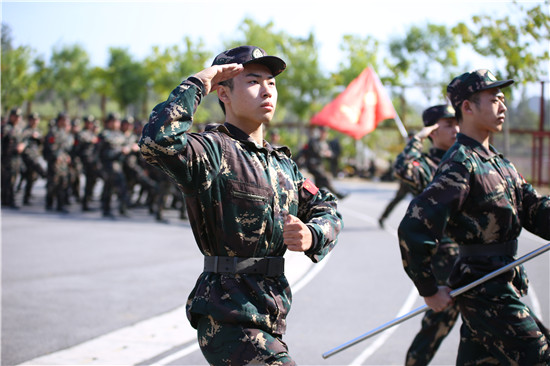 【軍訓特輯】今天，青春與熱血撞個滿懷